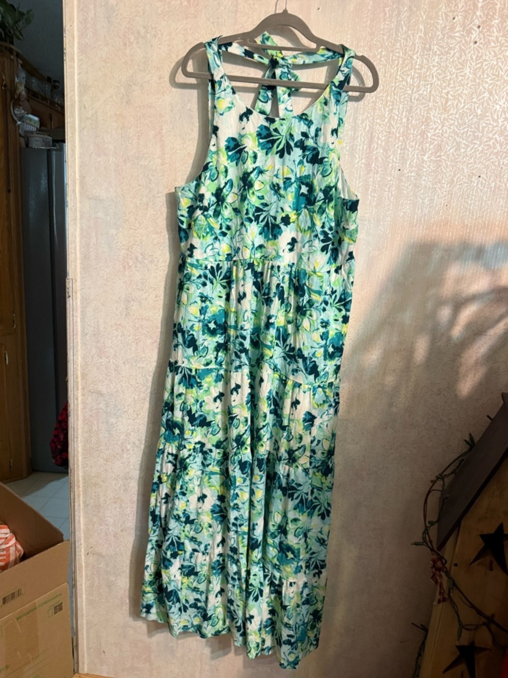 NWT Torrid Floral Maxi Dress in Teal and Lime Button Detail And Tie Back, Flowy